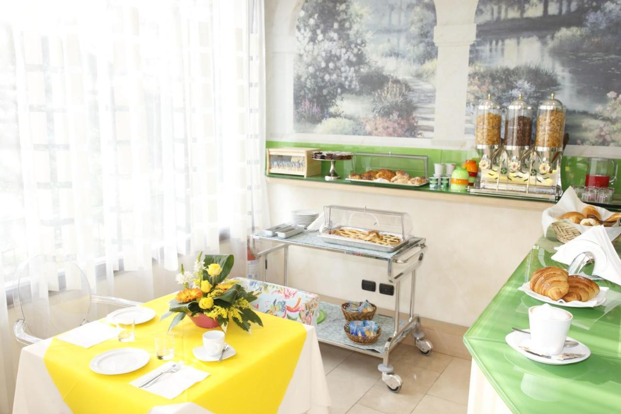 Hotel Il Monte Serravalle Kültér fotó