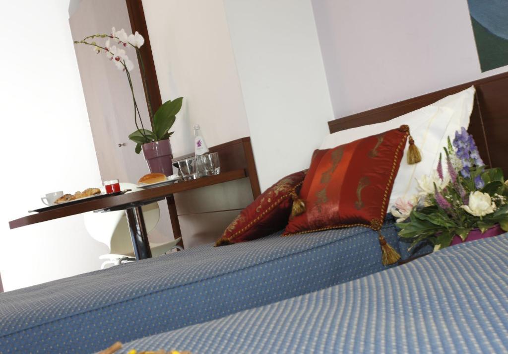 Hotel Il Monte Serravalle Szoba fotó