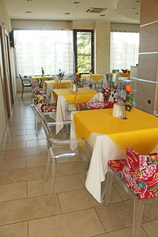 Hotel Il Monte Serravalle Kültér fotó